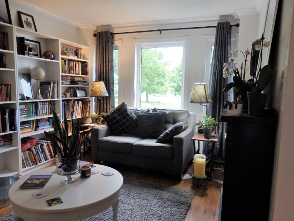 Old sitting room before